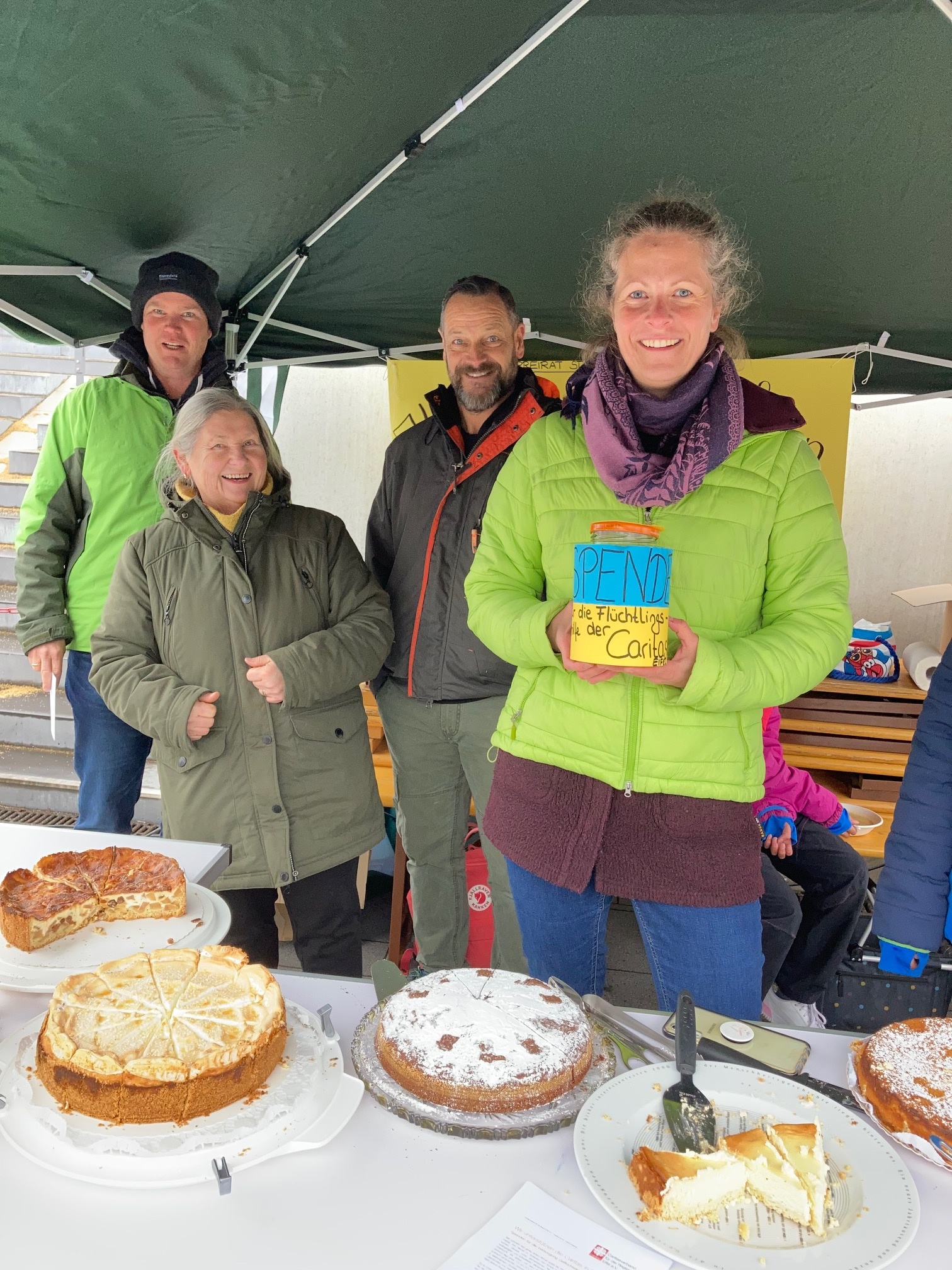 Pfarreirat Kall beim Ostermarkt 2022 (c) Ute Stolz