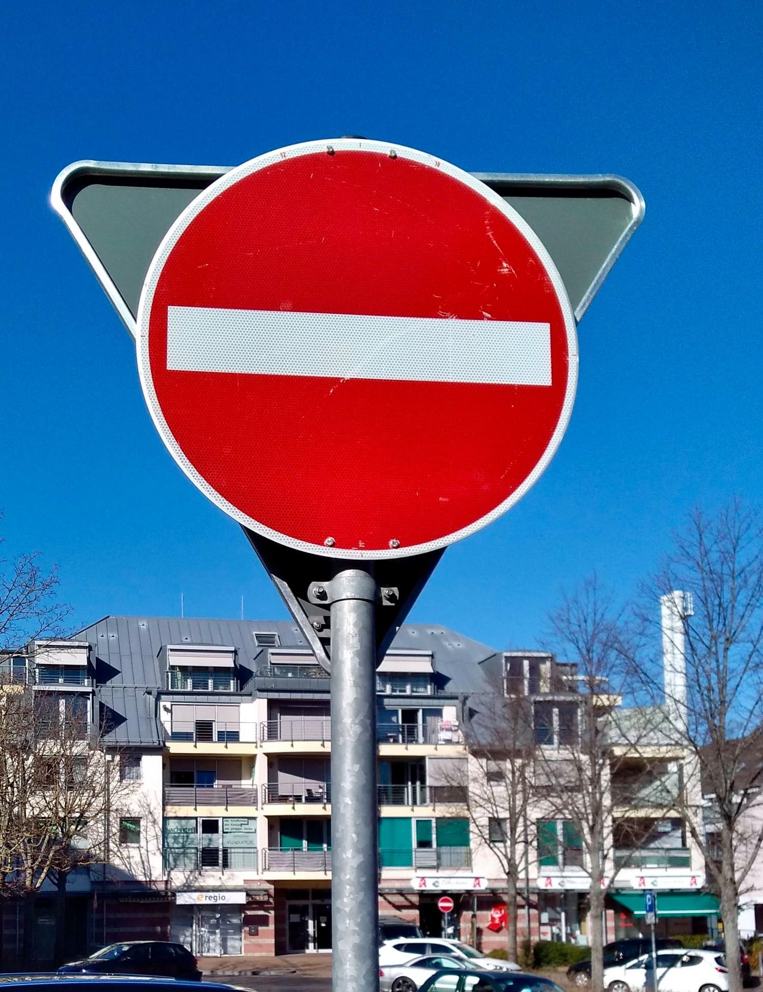 alice einbanstraße