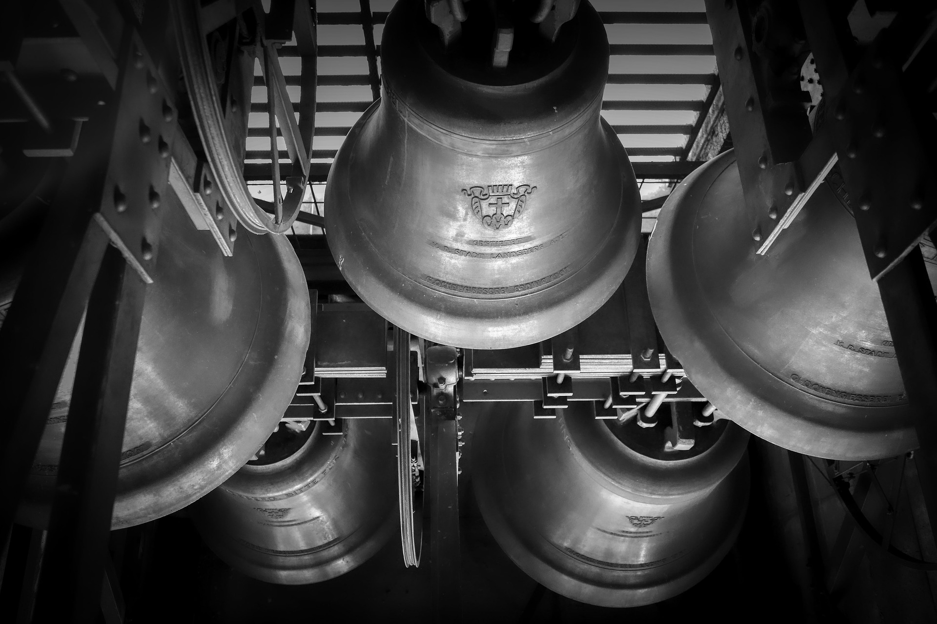 Glocken (c) Bild von Albrecht Fietz auf Pixabay